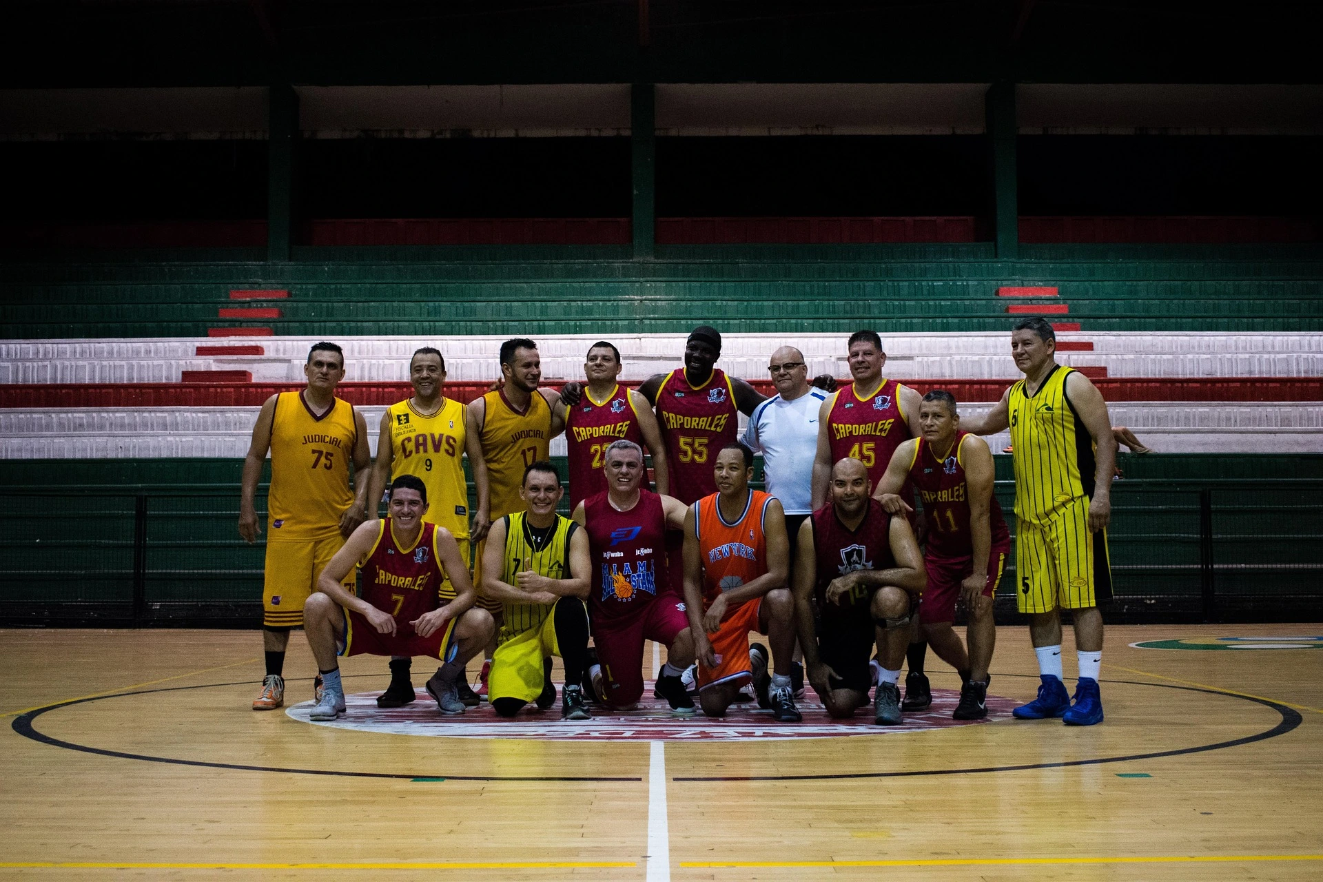 basketball-teams-lineup