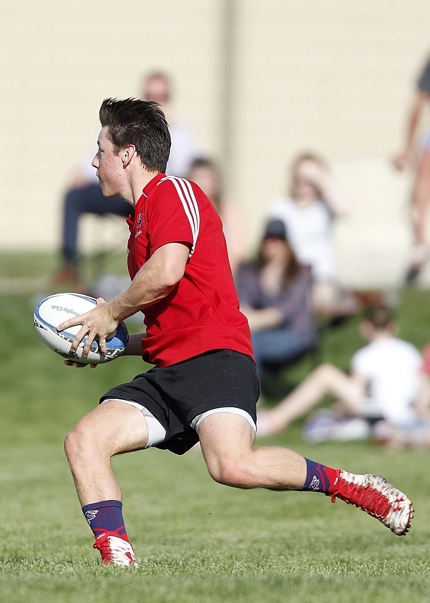 rugby-player-in-red-custom-rugby-uniform